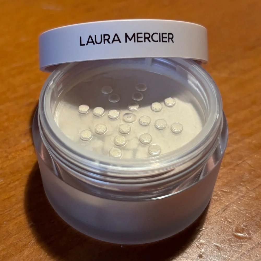Laura Mercier Translucent Loose Setting Powder Ultra-Blur